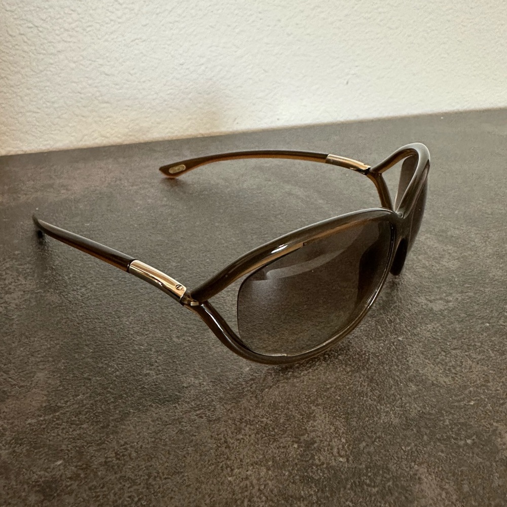 Tom Ford Women’s Brown Whitney Sunglasses - Picture 9 of 9